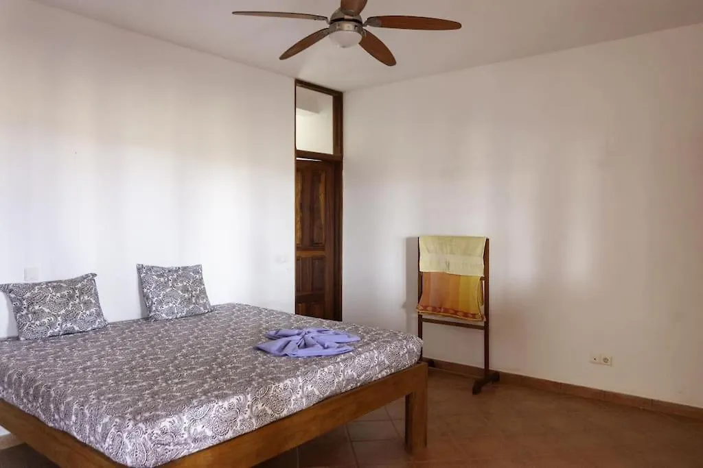 Villa De Palma A Ribeira D.Joao Figueira da Horta